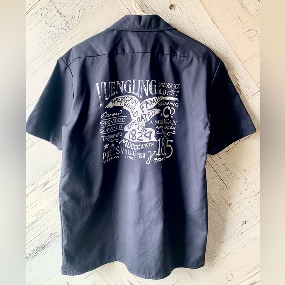 🍺Yuengling Graphic PrintX Dickies Shortsleeved Work-shirt NWT Size-M Navy-White - Picture 11 of 16